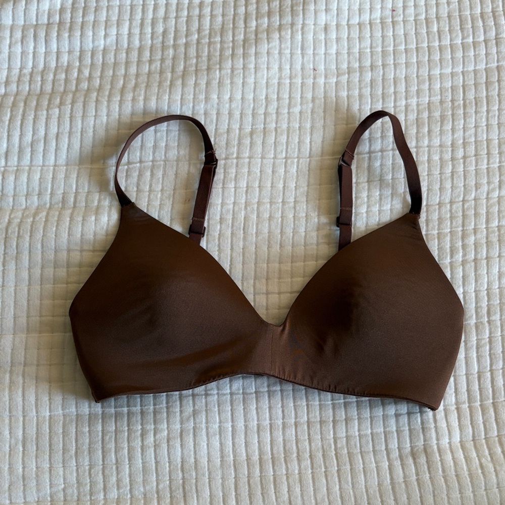 SKIM Wireless Form T-shirt Demi Bra